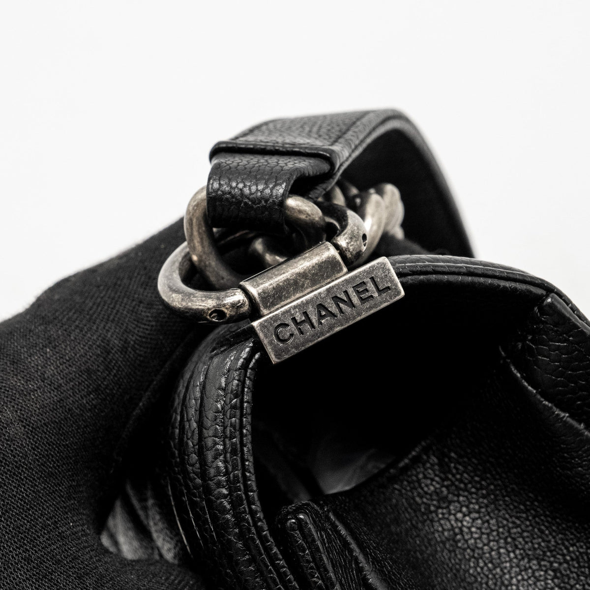 chanel-boy-bag-black