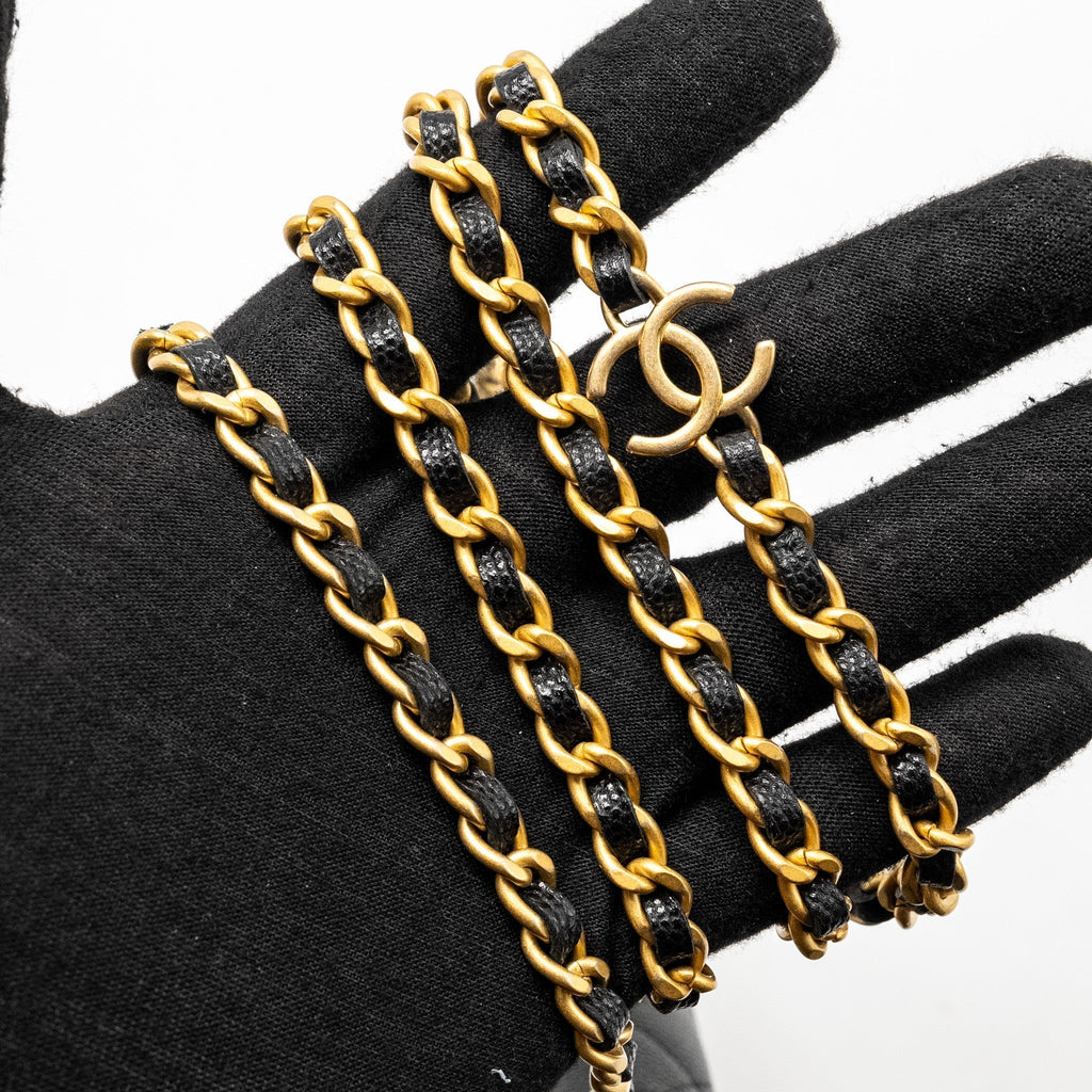 chanel-camellia-wallet-on-chain-caviar-black-ghw-microchip