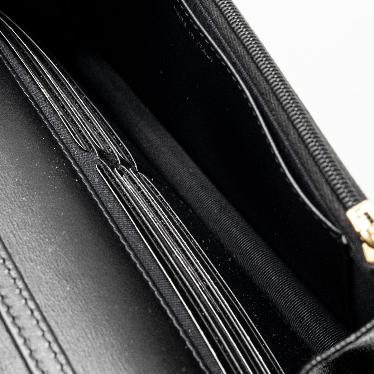 chanel-camellia-wallet-on-chain-caviar-black-ghw-microchip