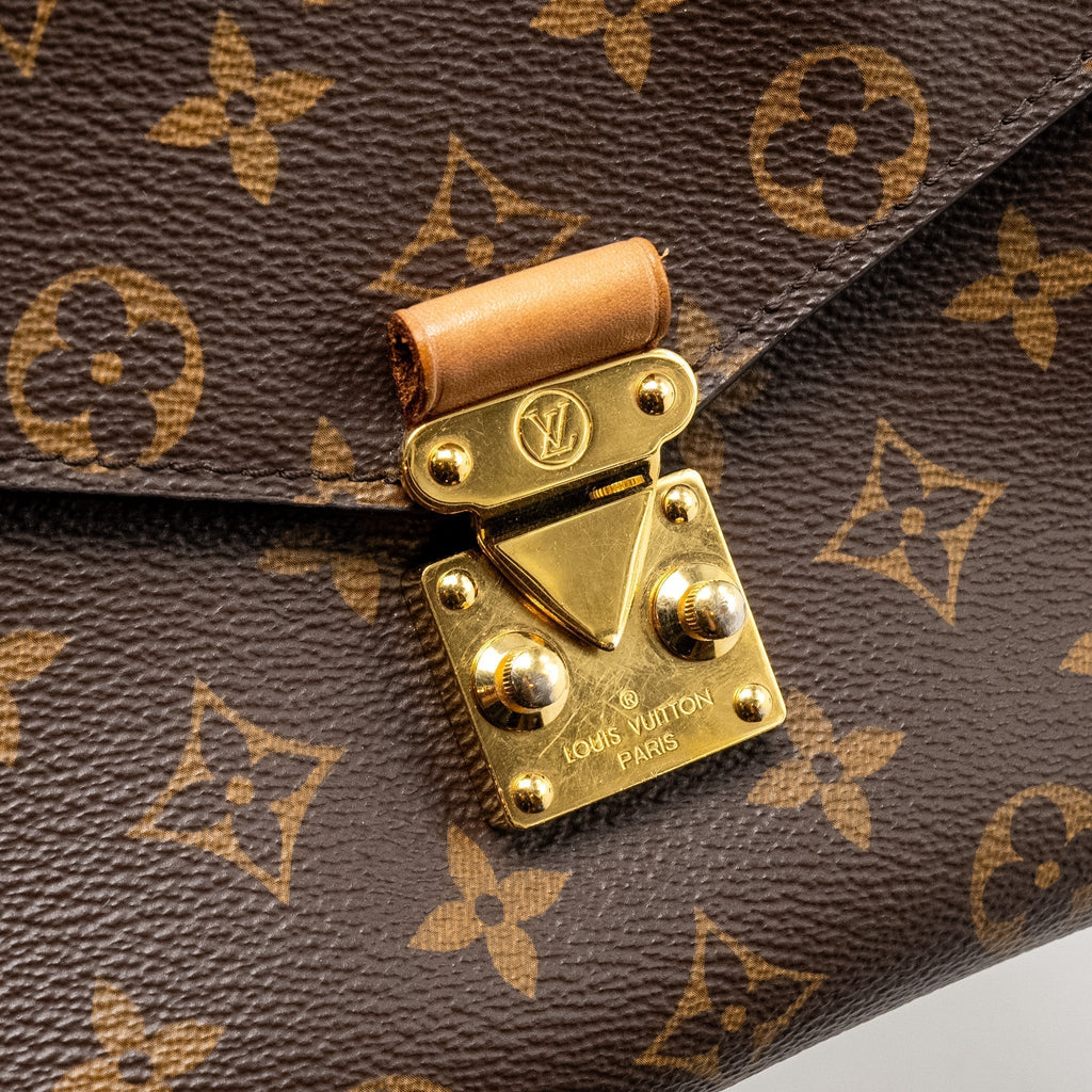 louis-vuitton-pochette-metis-monogram-canvas-ghw-29