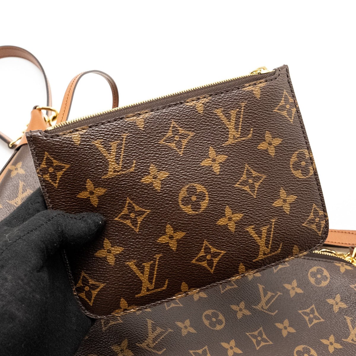 louis-vuitton-loop-hobo-monogram-canvas-calfskin-ghw