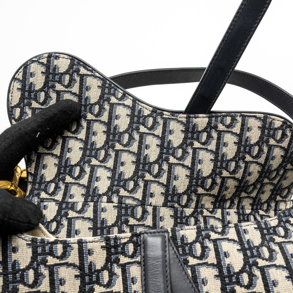 dior-medium-saddle-bag-with-stra