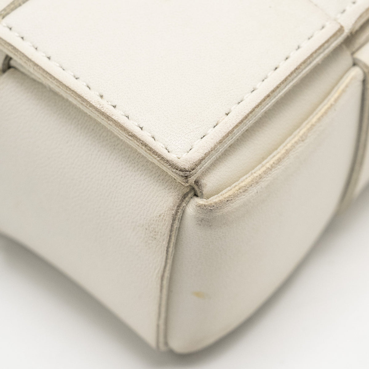 bottega-veneta-small-cassette-bag-lambskin-white-shw