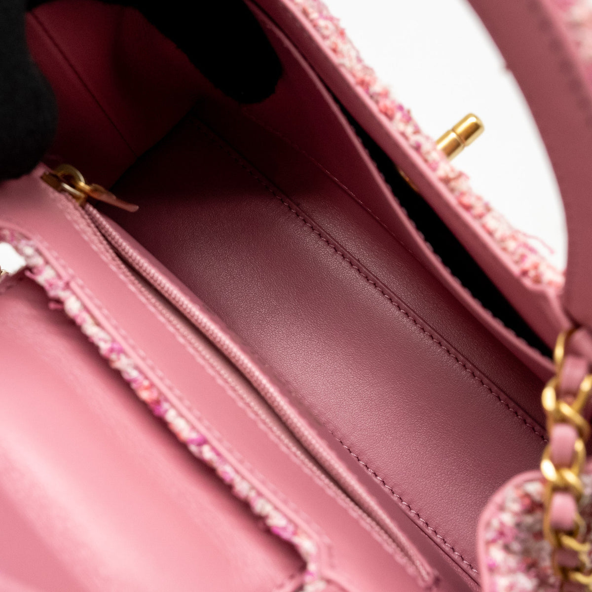 chanel-24p-mini-kelly-shopping-tote-tweed-pink-multicolour-ghwmicrochip