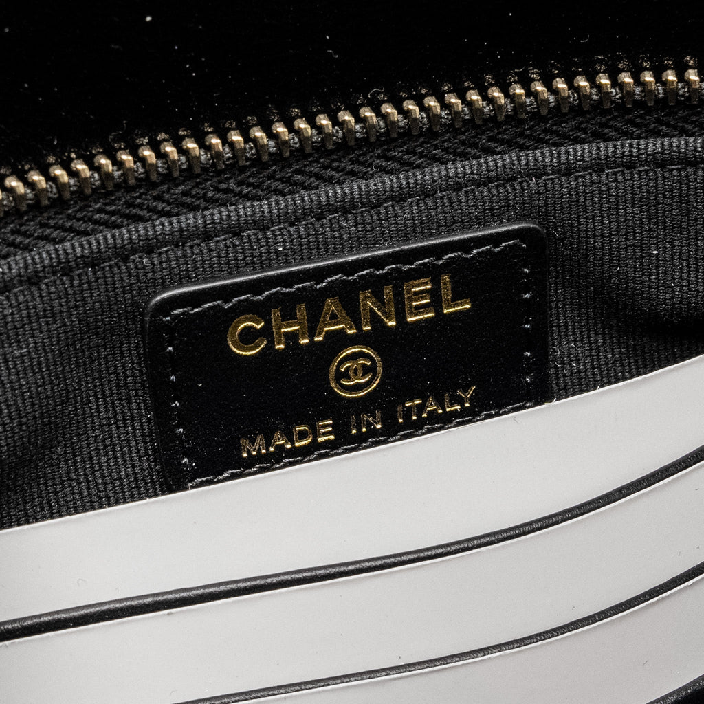 chanel-31-wallet-on-chain-shiny-calfskin-black-lghw-microchip-copy