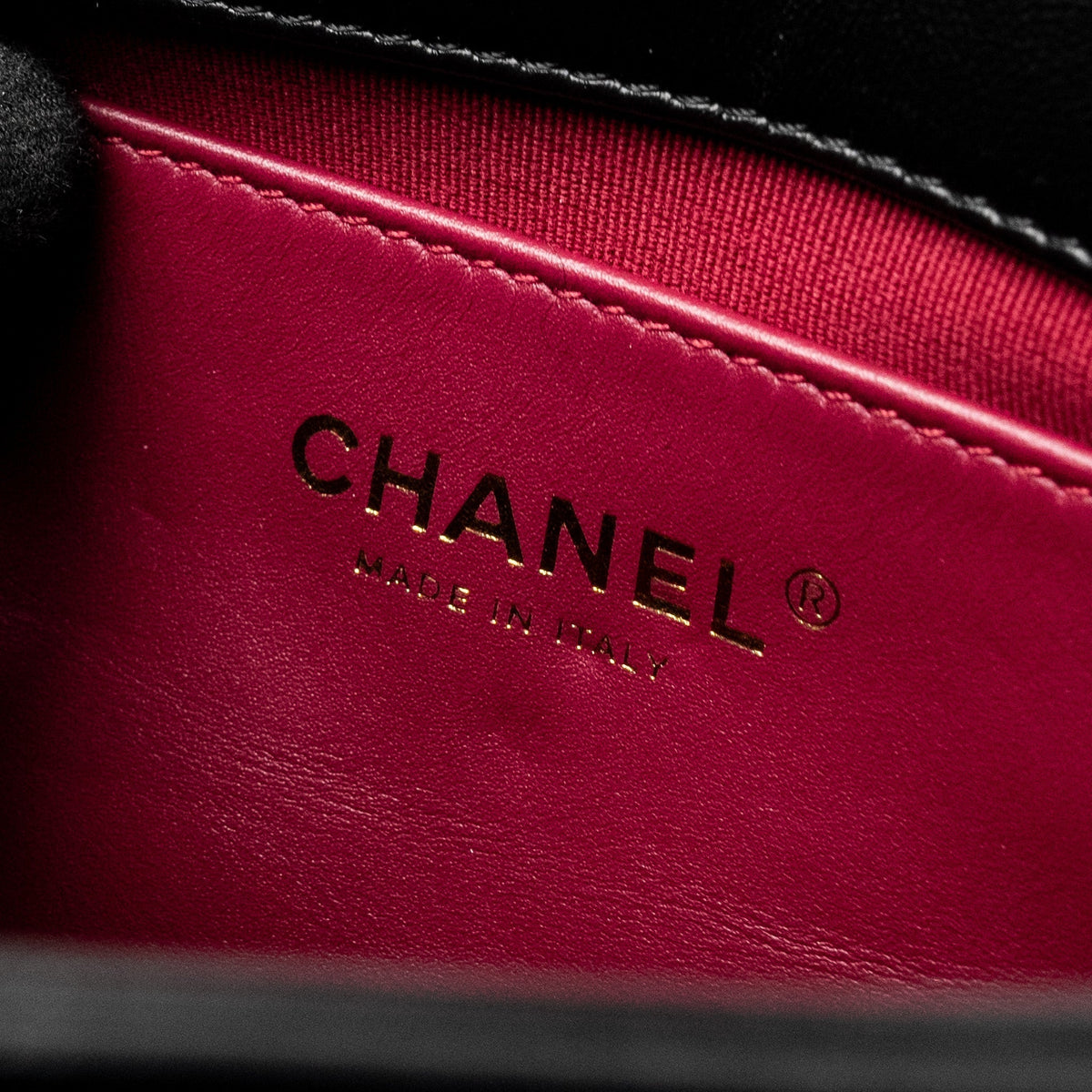chanel-22b-mini-flap-bag-lambskin-black-ghw-microchip