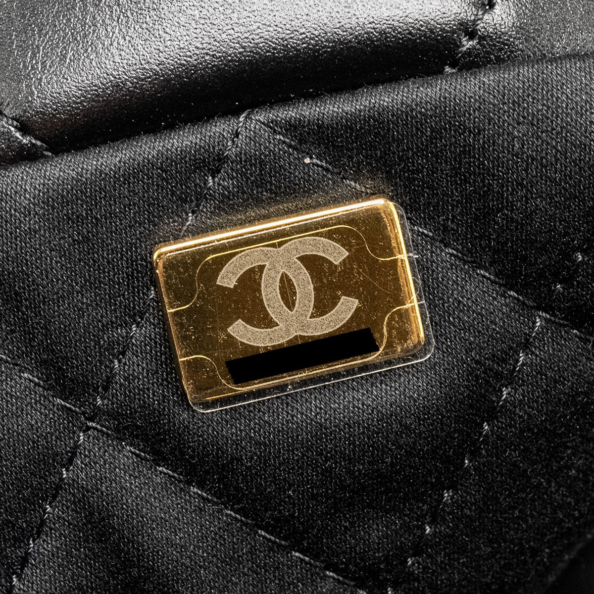 chanel-small-22-bag-shiny-calfskin-black-ghw-microchip-copy-1