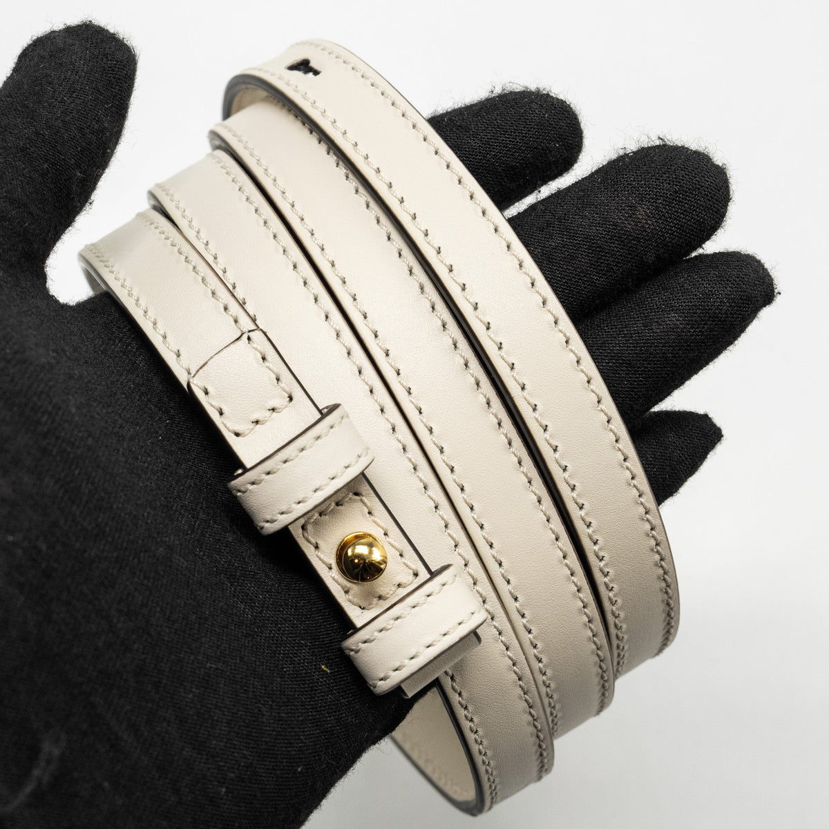 gucci-mini-sylvie-top-handle-bag-calfskin-white-ghw