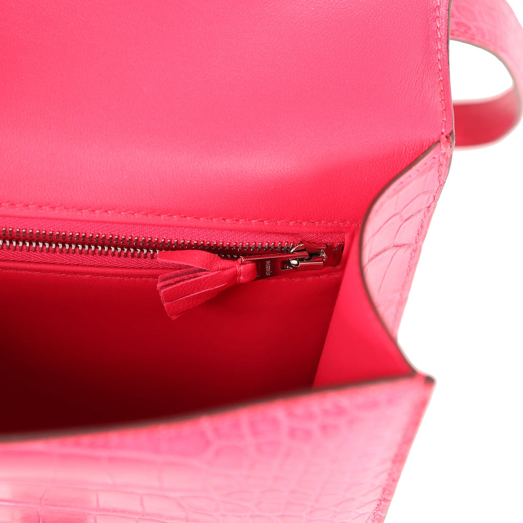 hermes-constance-1-24-rose-extreme-matte-alligator-palladium-hardware-bag