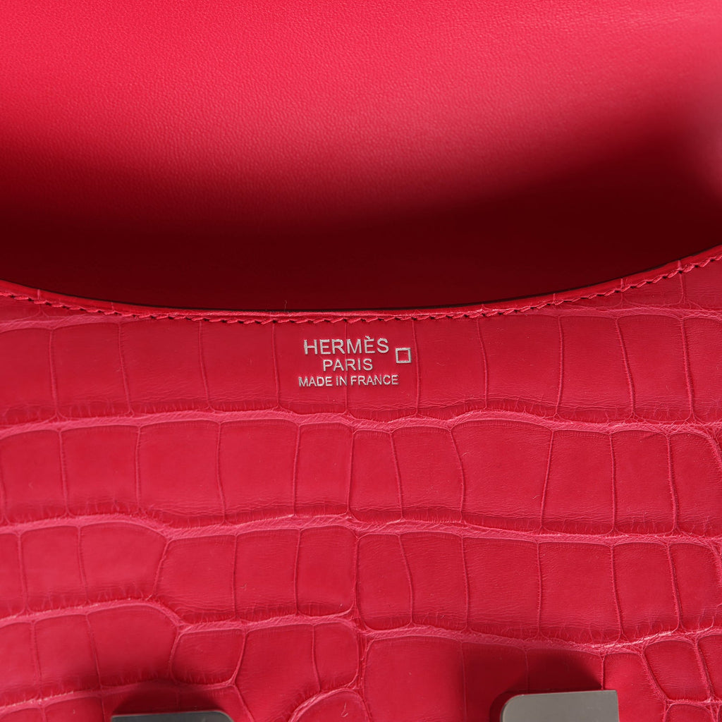 hermes-constance-1-24-rose-extreme-matte-alligator-palladium-hardware-bag