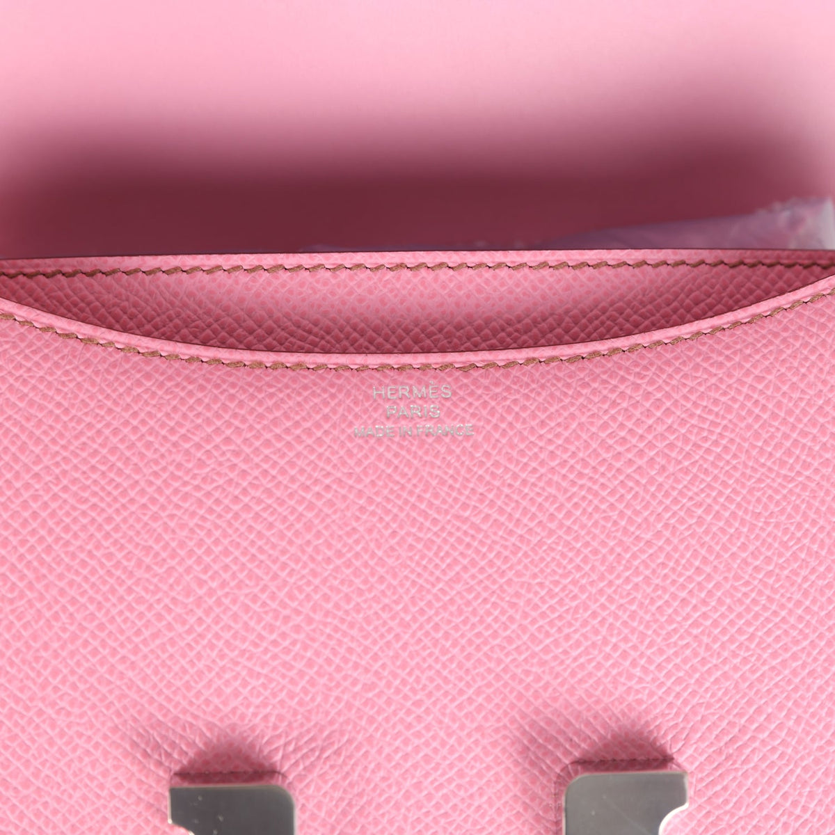 hermes-constance-18-bubblegum-5p-epsom-palladium-hardware-bag