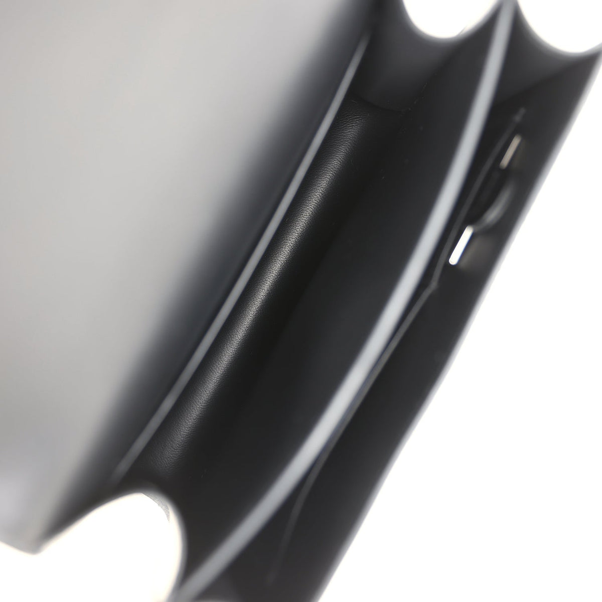hermes-constance-18-cloute-black-box-palladium-hardware-bag