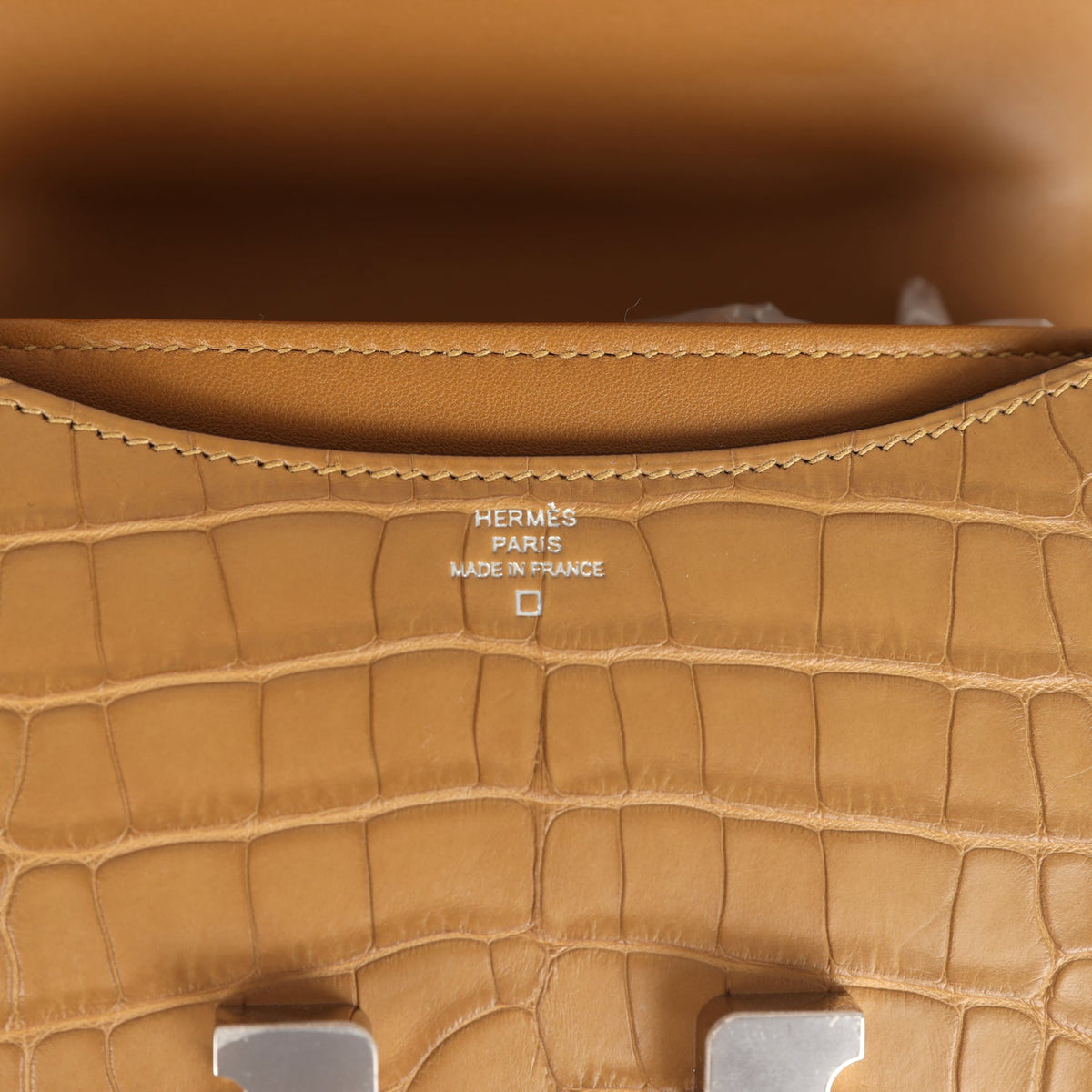 hermes-constance-18-kraft-matte-alligator-palladium-hardware-bag
