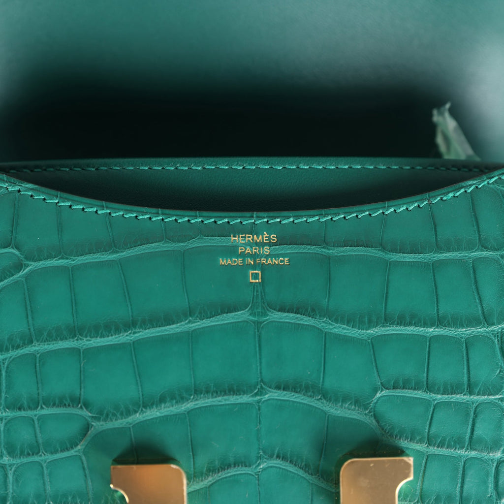 hermes-constance-18-malachite-matte-alligator-gold-hardware-bag