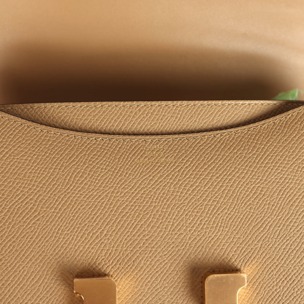 hermes-constance-18-poussiere-epsom-gold-hardware-bag