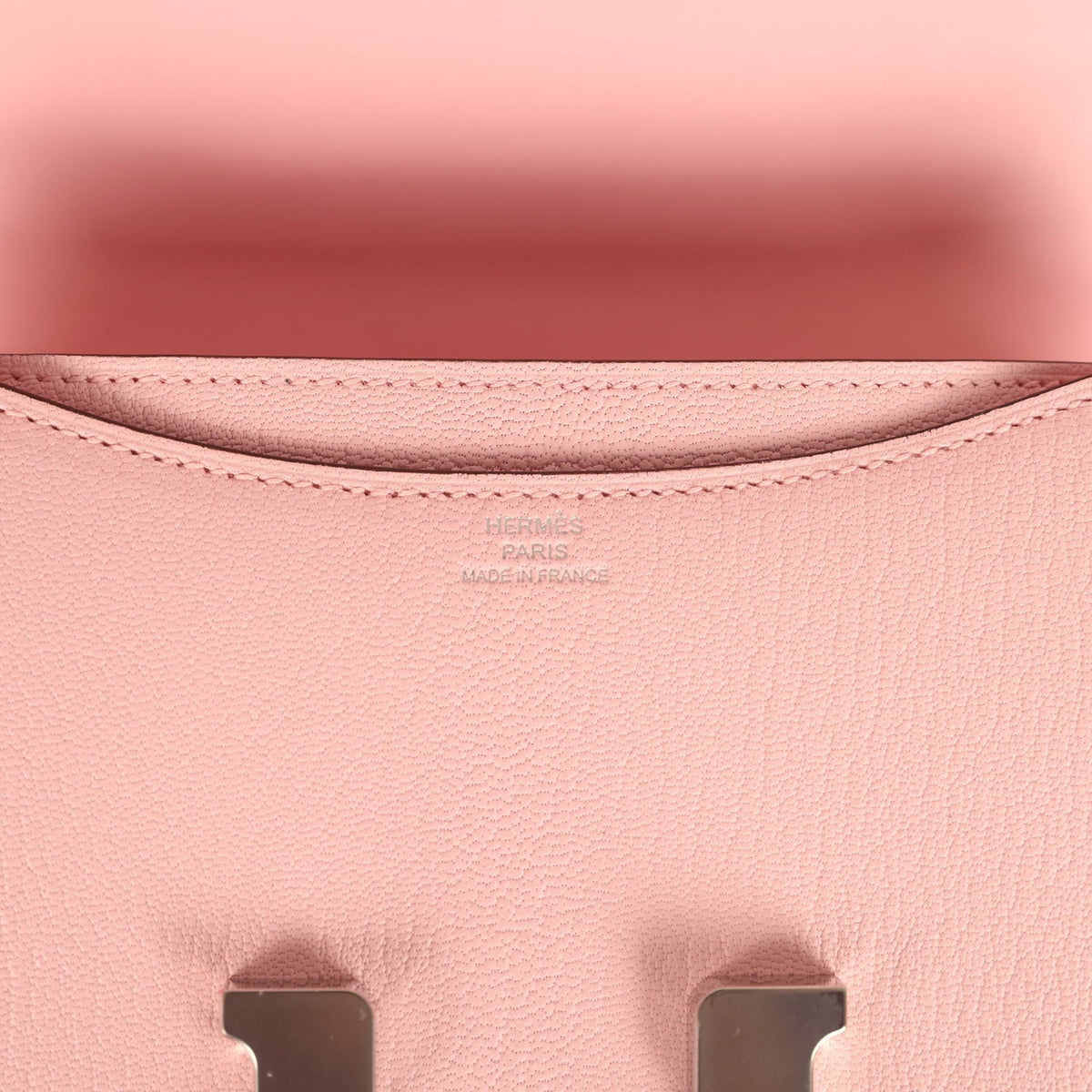 hermes-constance-18-rose-sakura-chevre-mysore-palladium-hardware-bag