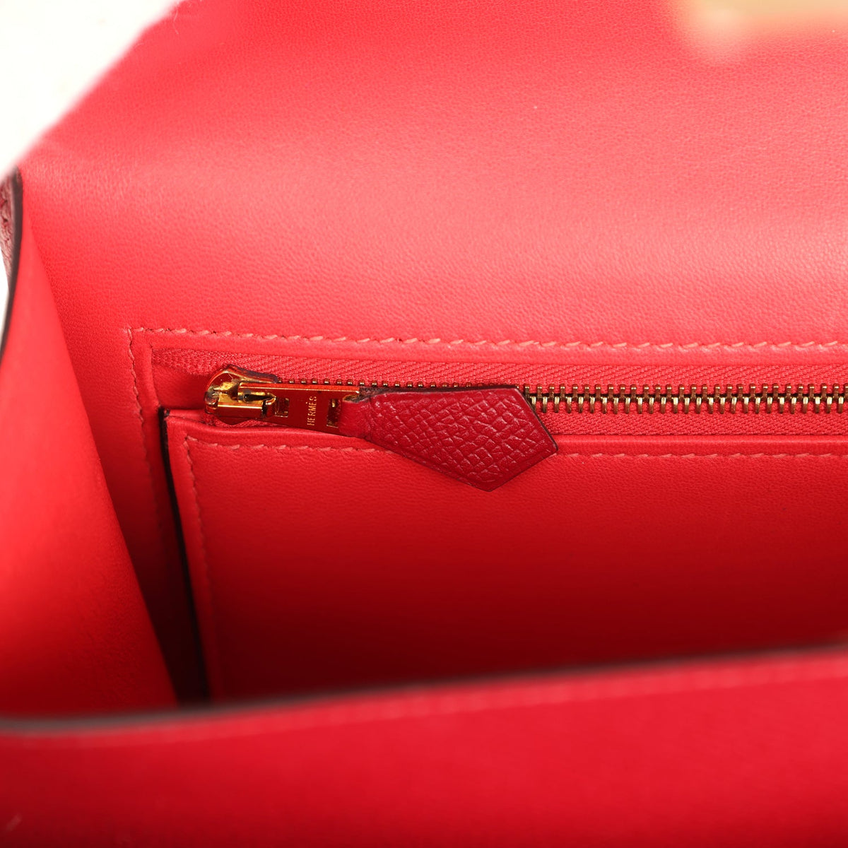 hermes-constance-24-rouge-grenat-verso-epsom-lacquered-permabrass-hardware-bag