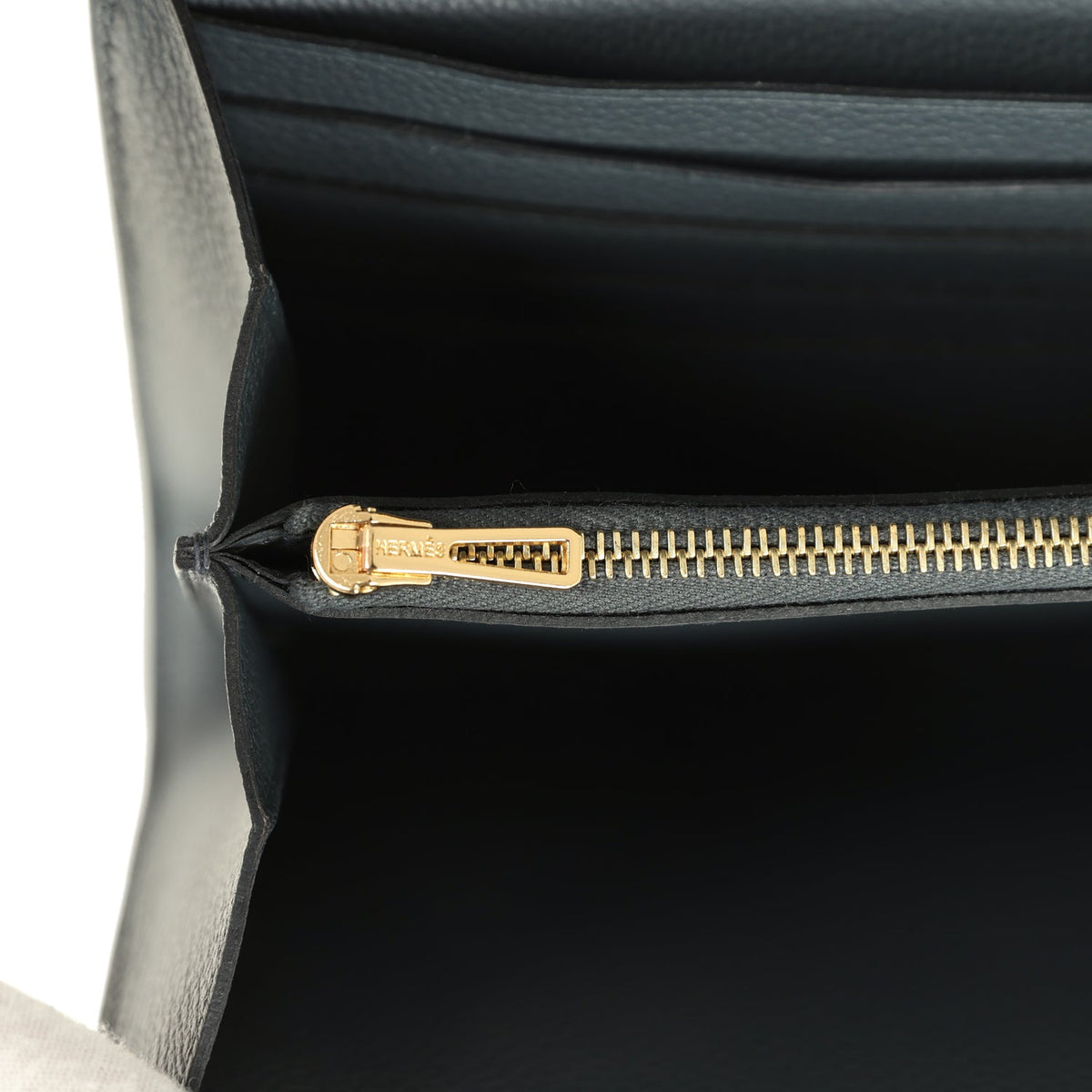 hermes-constance-wallet-to-go-gris-misty-evercolor-permabrass-hardware-bag