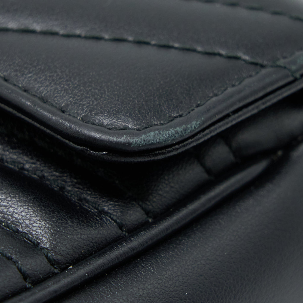 gucci-small-marmont-shoulder-bag-calfskin-black-ghw
