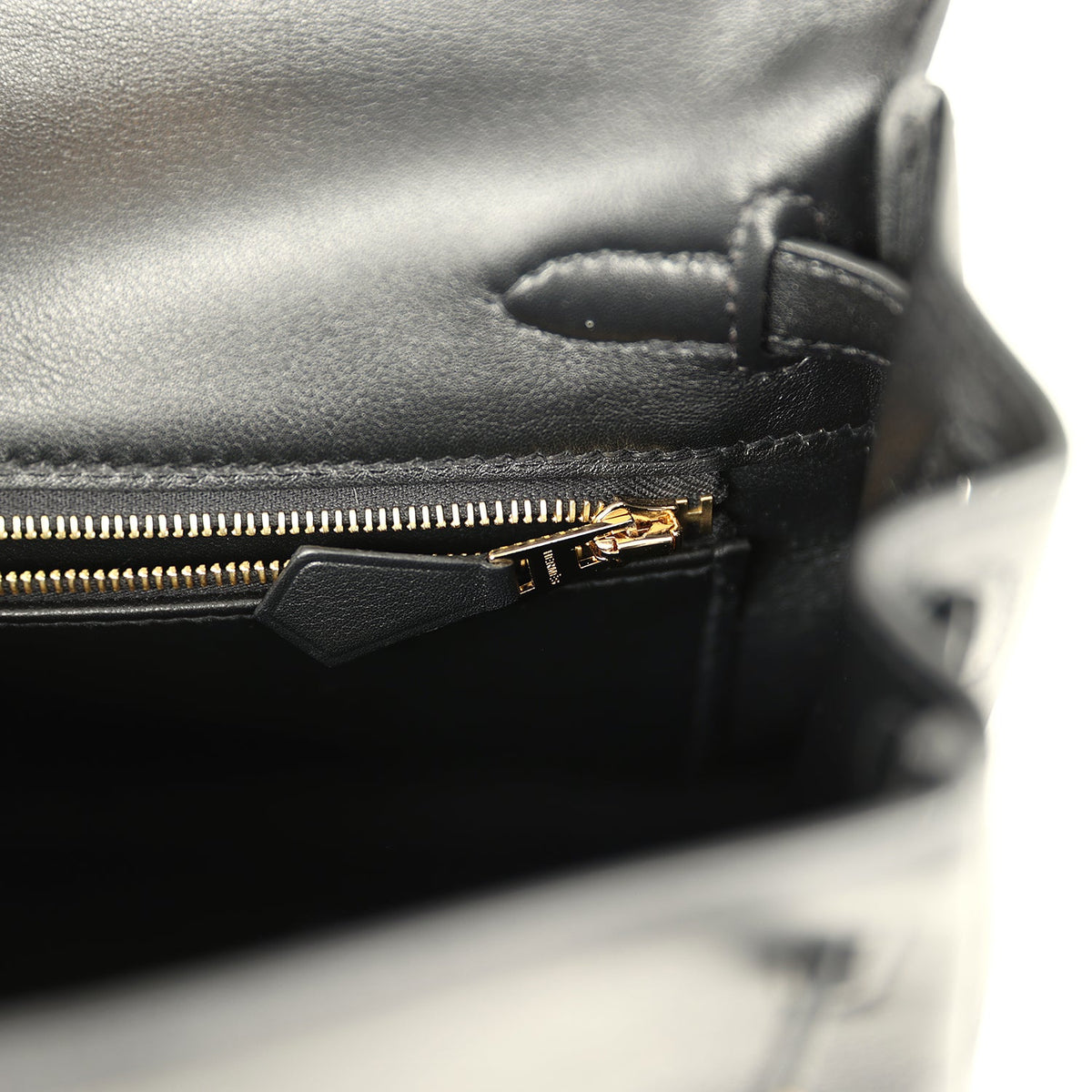 hermes-kelly-retourne-25-black-cheri-gold-hardware-bag