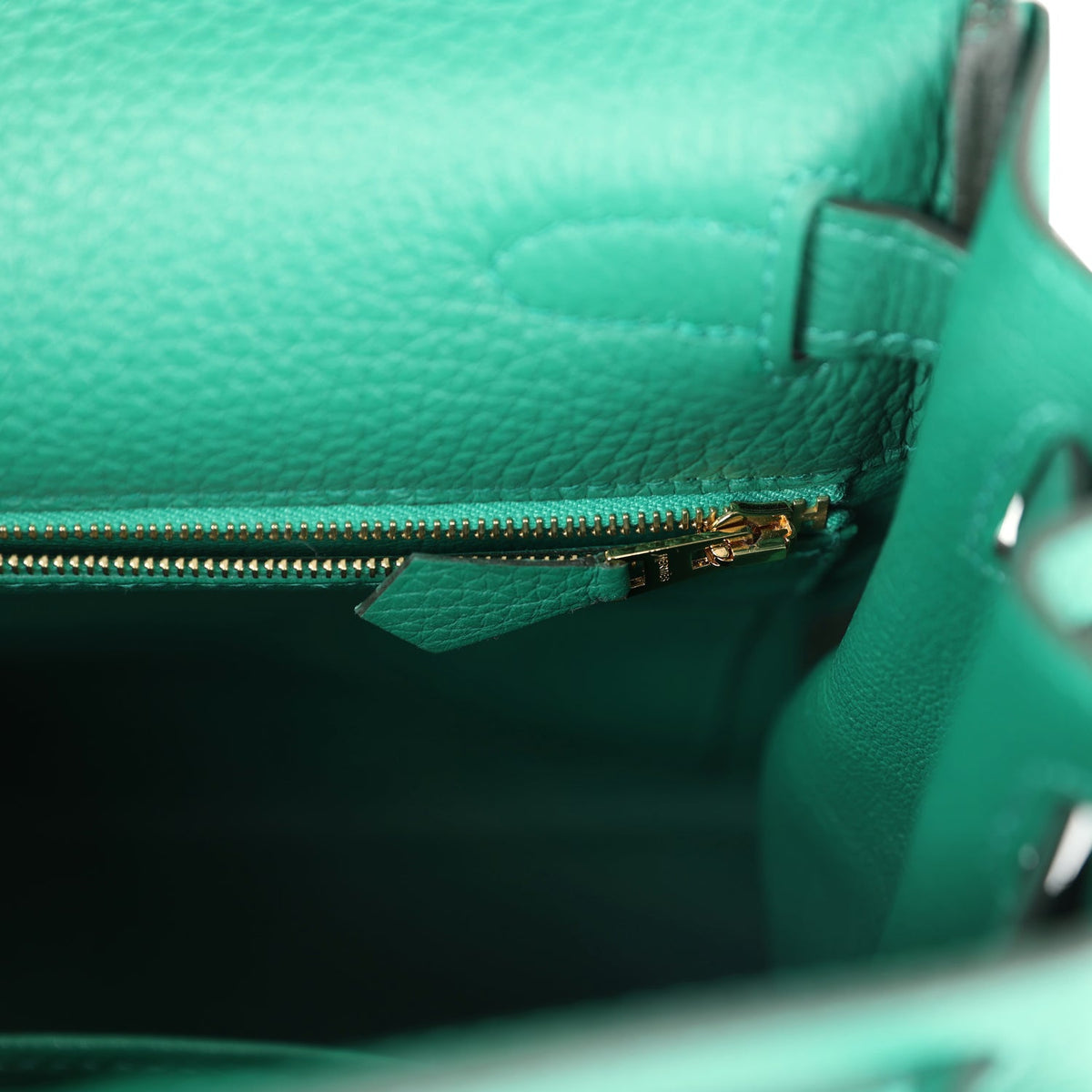 hermes-kelly-retourne-28-vert-vertigo-clemence-gold-hardware-bag