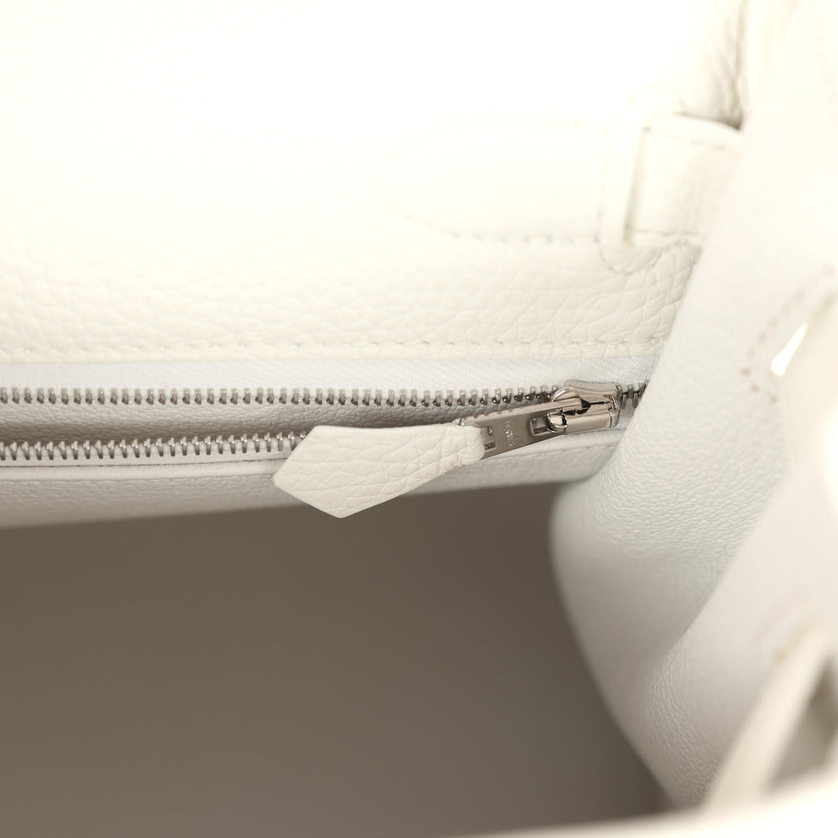 hermes-kelly-retourne-28-white-clemence-palladium-hardware-bag