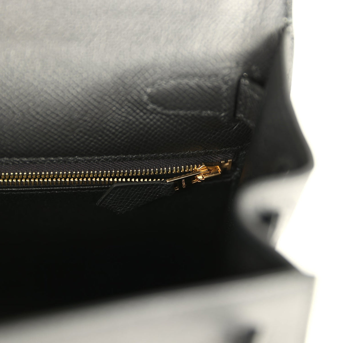 hermes-kelly-sellier-28-black-epsom-gold-hardware-bag