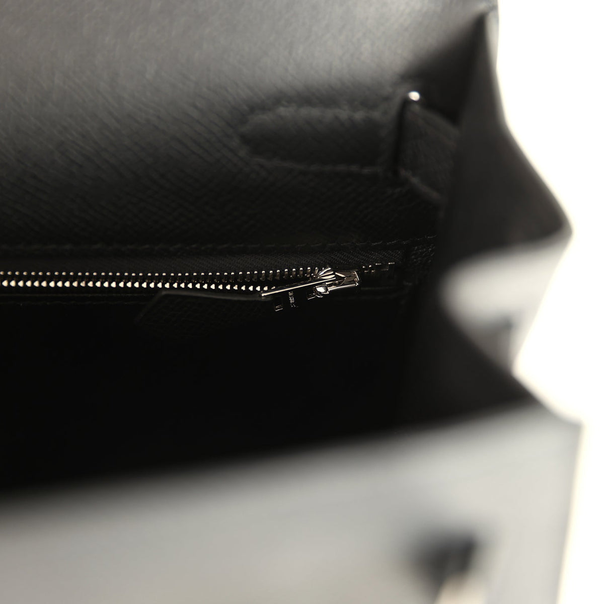 hermes-kelly-sellier-28-black-epsom-palladium-hardware-bag