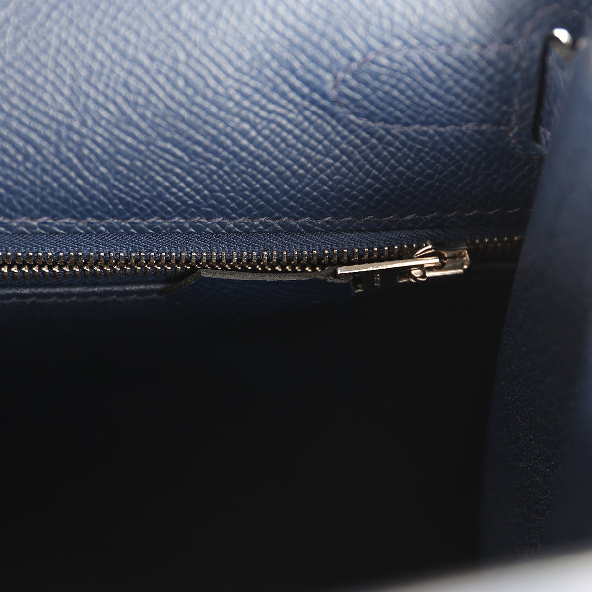 hermes-kelly-sellier-28-bleu-navy-epsom-palladium-hardware-bag