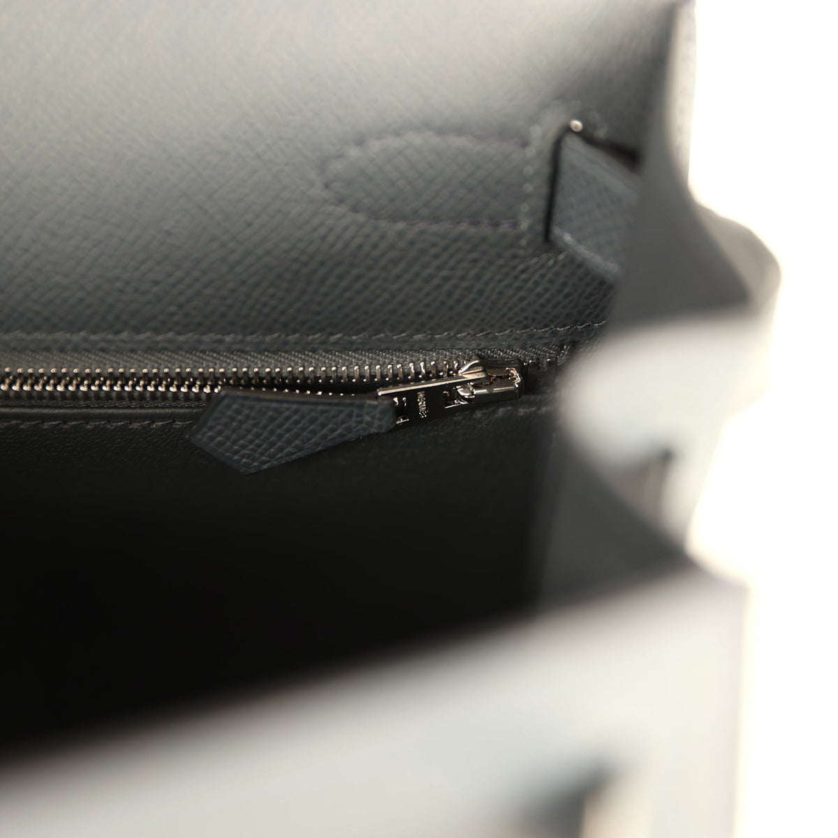 hermes-kelly-sellier-28-gris-misty-epsom-palladium-hardware-bag