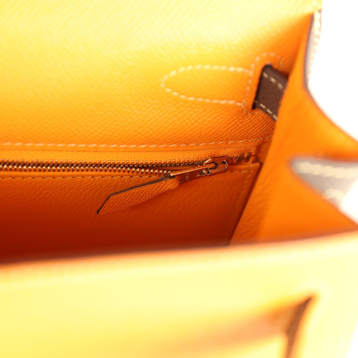 hermes-kelly-sellier-28-jaune-ambre-and-etoupe-epsom-brushed-gold-hardware-bag