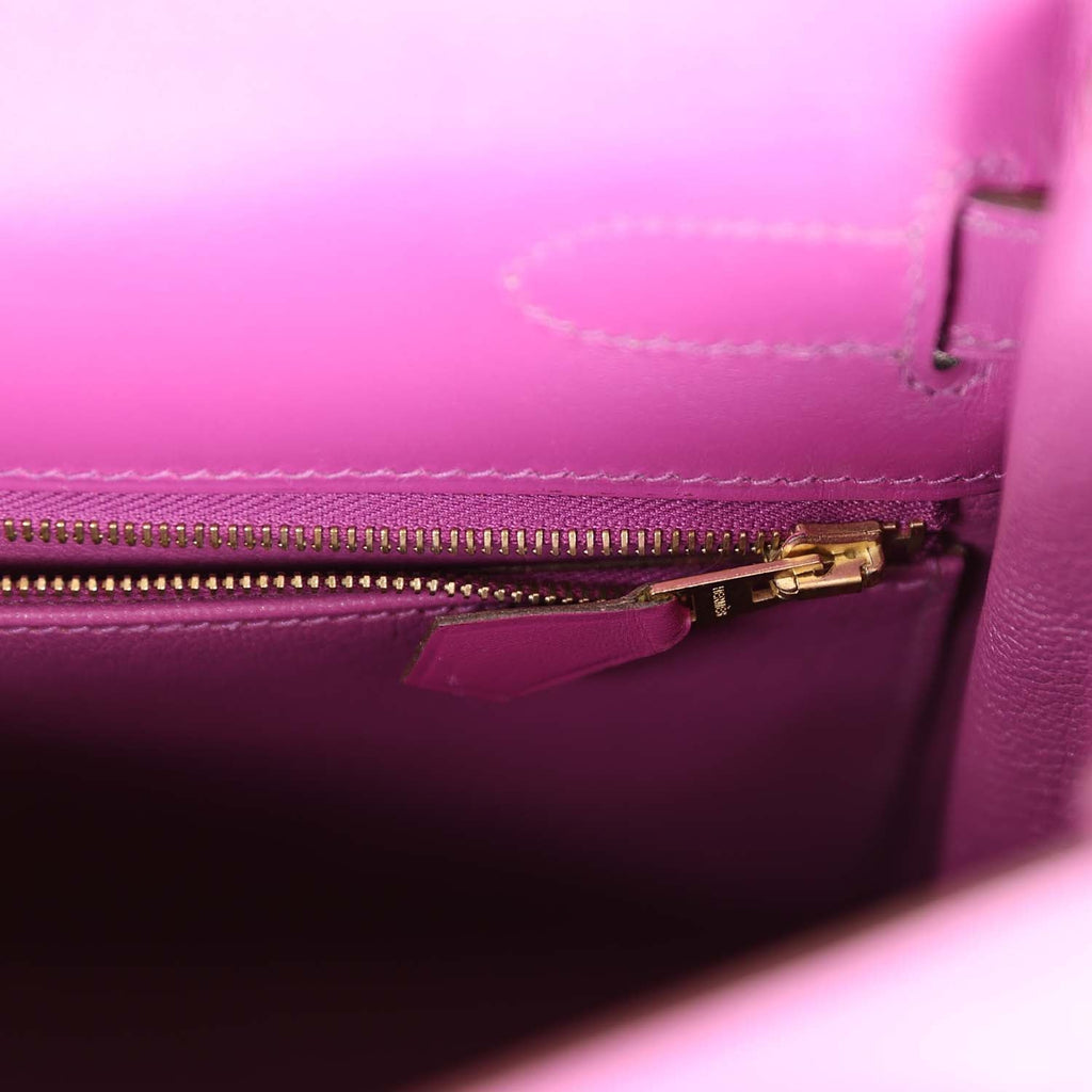 vintage-hermes-kelly-retourne-32-vibrato-cyclamen-box-gold-hardware-bag